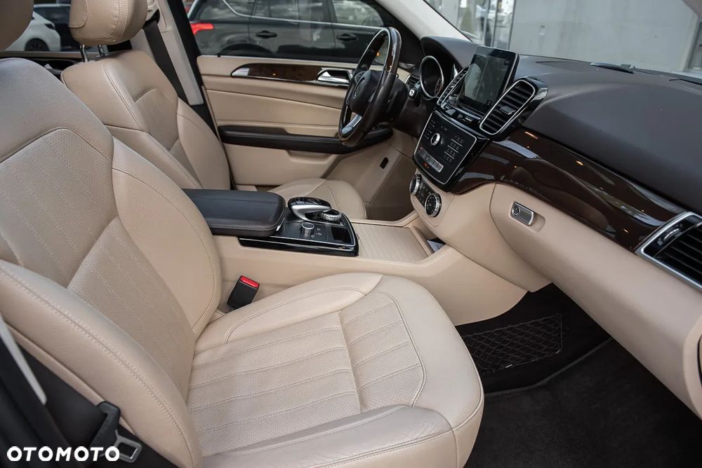 Mercedes-Benz GLE - 8