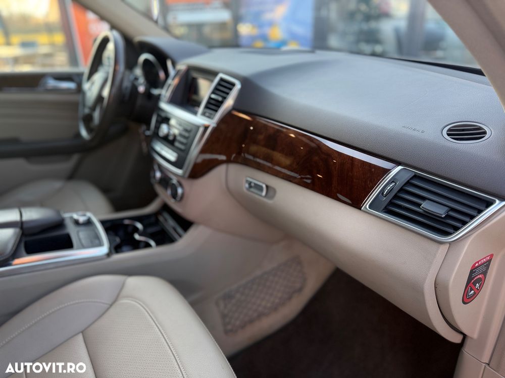 Mercedes-Benz ML 250 BlueTEC 4MATIC 7G-TRONIC - 22