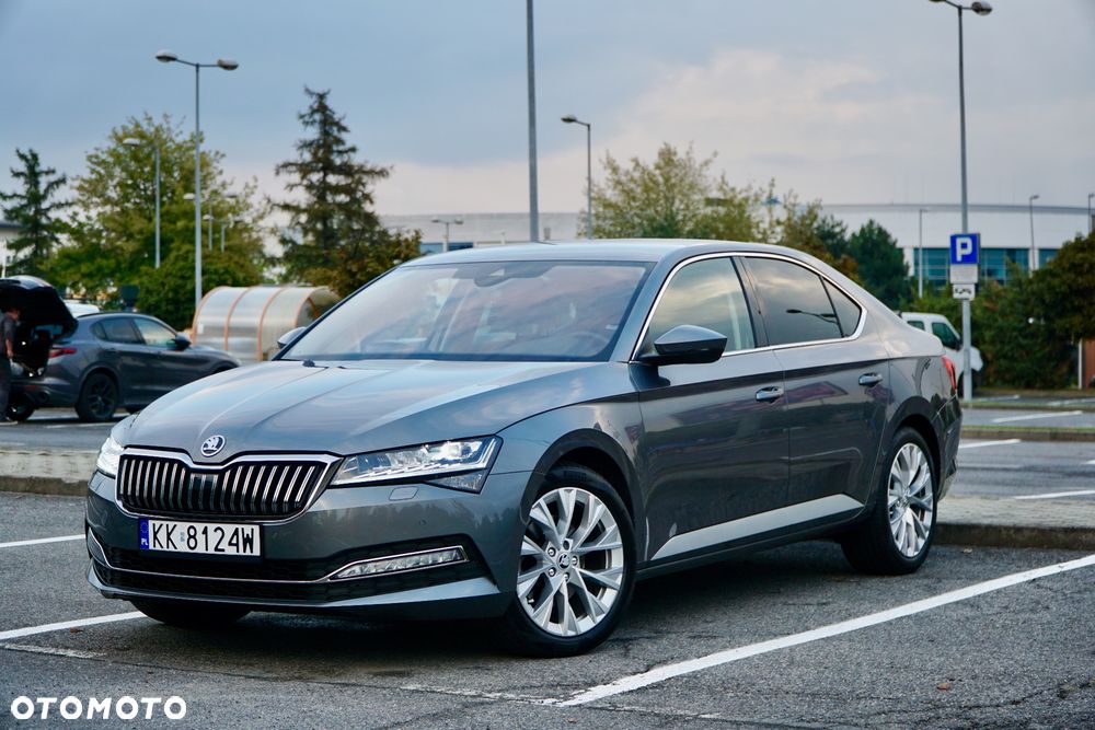 Skoda Superb 2.0 TDI SCR Style DSG - 3