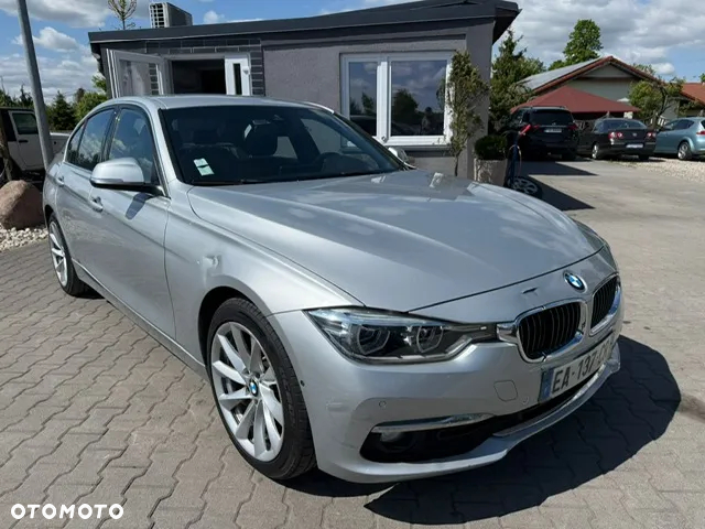 BMW Seria 3 330e Luxury Line sport - 4