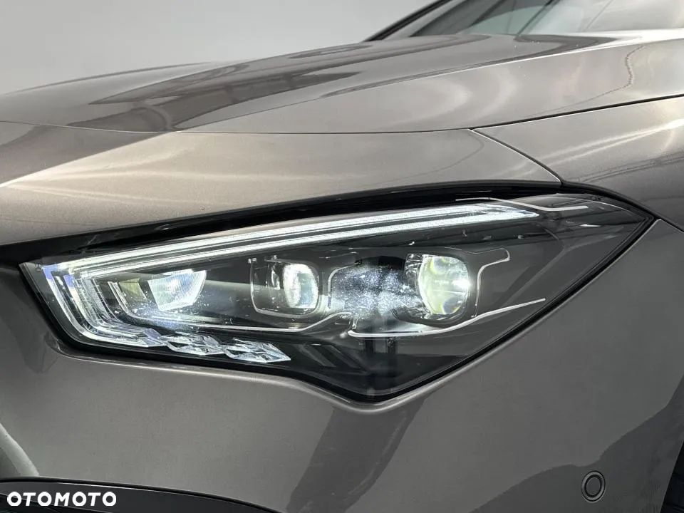 Mercedes-Benz CLA 220 4-Matic AMG Line 7G-DCT - 25