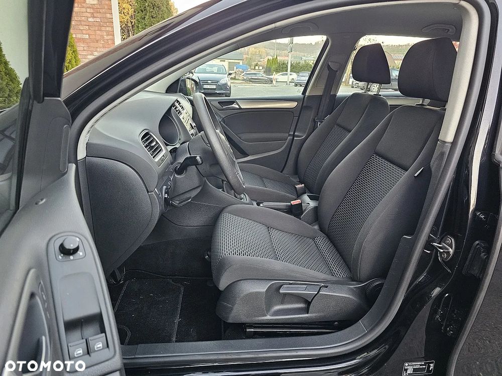 Volkswagen Golf - 17