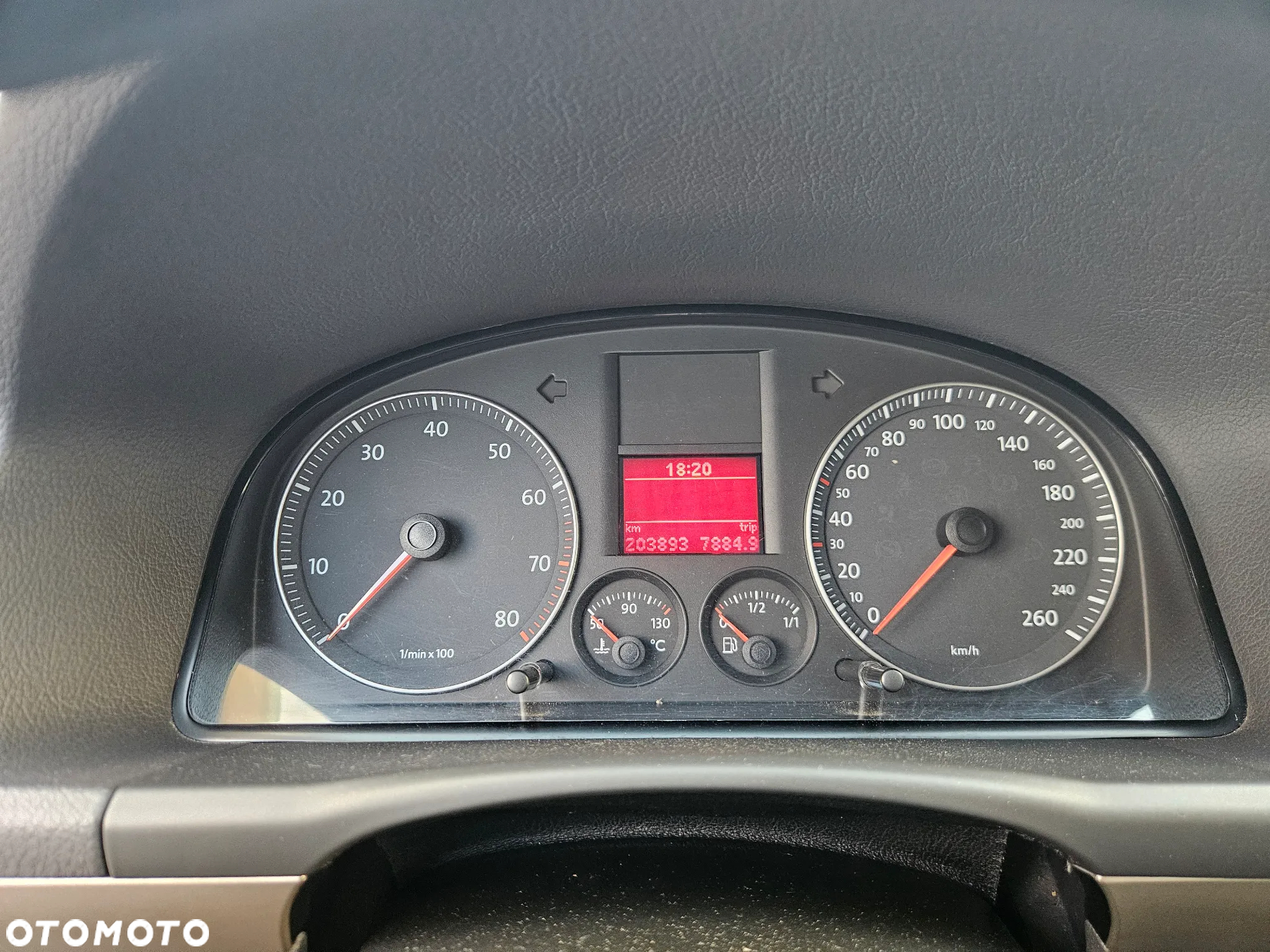 Volkswagen Touran 1.6 Basis - 11