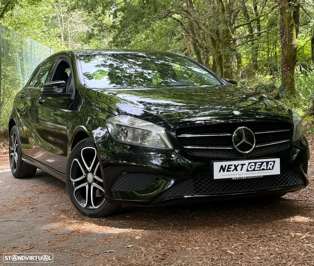 Mercedes-Benz A 200 CDI (BlueEFFICIENCY) 7G-DCT Urban - 2