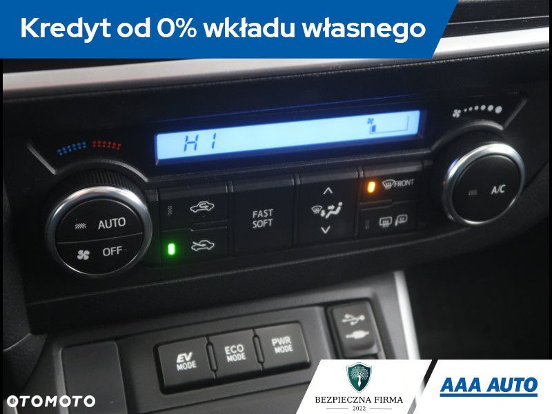Toyota Auris - 13