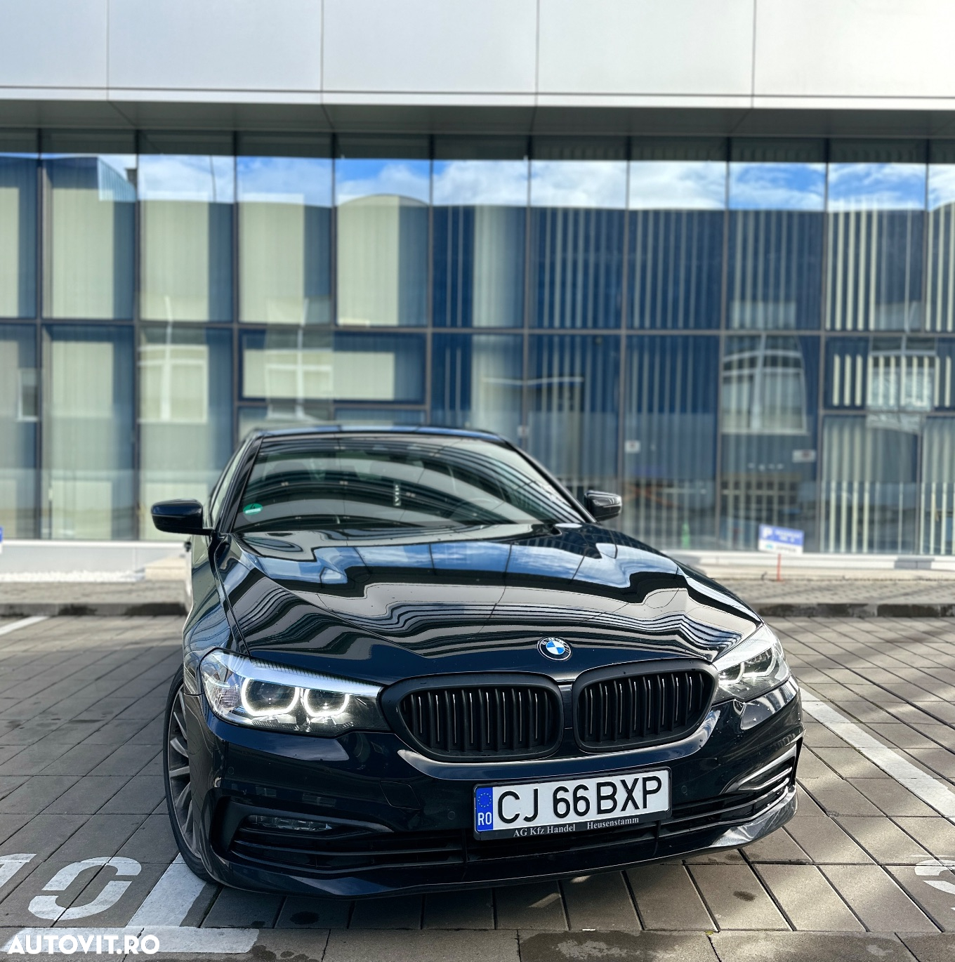 BMW Seria 5 530i Aut. Luxury Line - 10