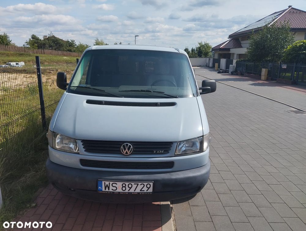 Volkswagen Transporter - 1