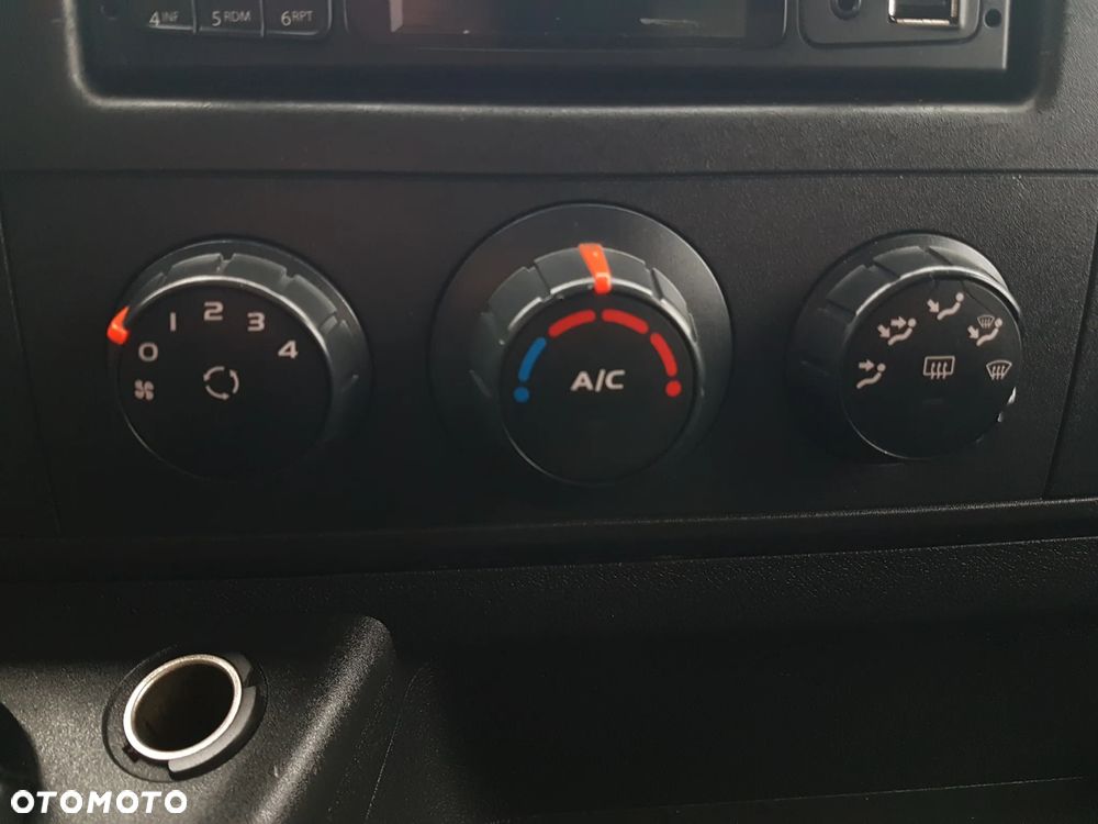 Renault MASTER KONTENER 8EP 4,23x2,23x2,24 KLIMA KRAJOWY MANUAL  6-BIEGÓW - 31