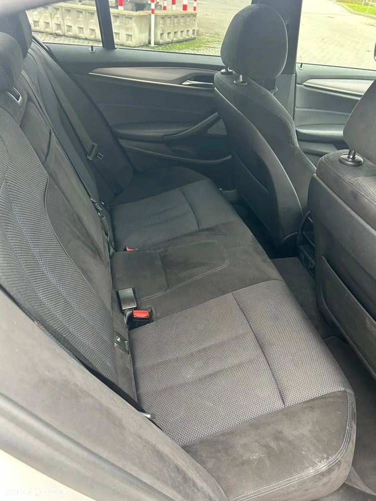 BMW Seria 5 530d xDrive M Sport sport - 17