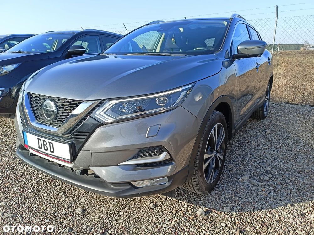 Nissan Qashqai 1.3 DIG-T Tekna - 1