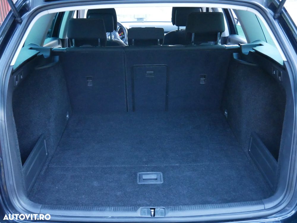Volkswagen Passat - 18