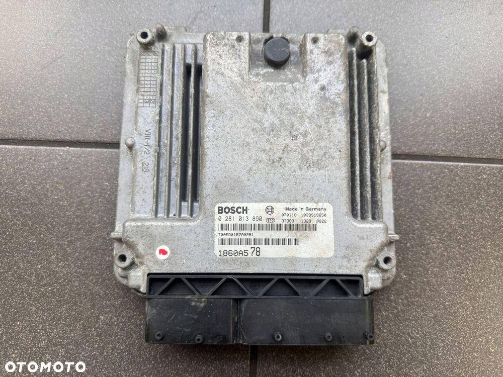 STEROWNIK SILNIKA 2.0 DI-D 0281013890 1860A578 MITSUBISHI - 1