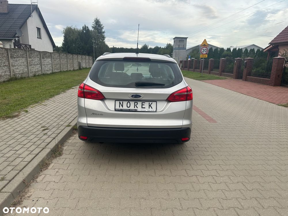 Ford Focus 1.6 TDCi DPF Trend - 6