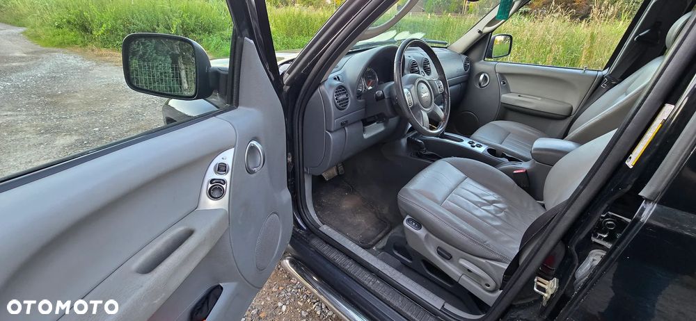 Jeep Cherokee 3.7L Limited - 5