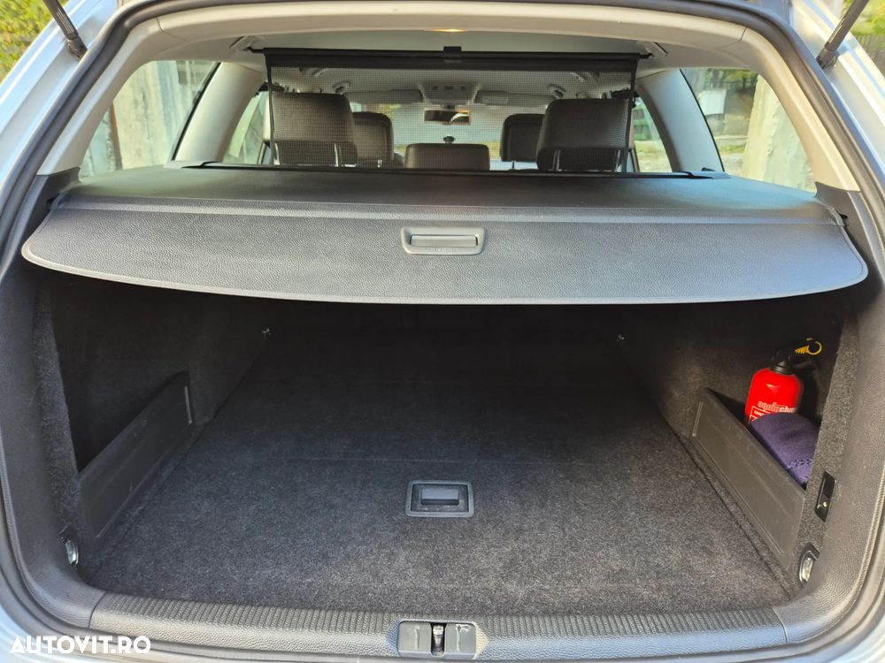 Volkswagen Passat Variant 2.0 TDI BlueMotion Technology Comfortline DSG - 12