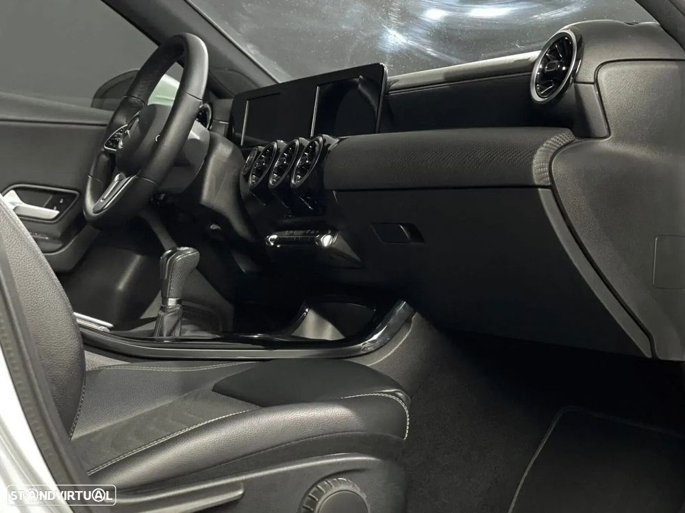 Mercedes-Benz A 160 d Style Plus - 4