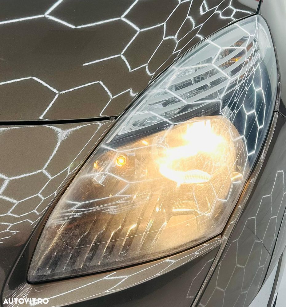 Renault Grand Scenic dCi 110 FAP Dynamique - 9