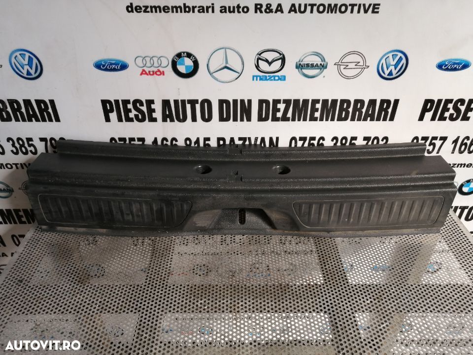 Ornament Portbagaj Fusta Spate Mercedes B Class W246 An 2011 2018 - 2