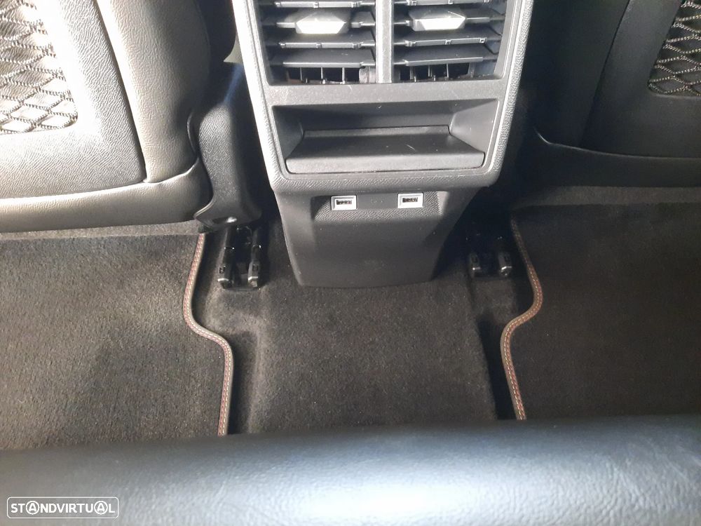DS DS7 Crossback E-Tense Performance Line+ EAT8 - 39