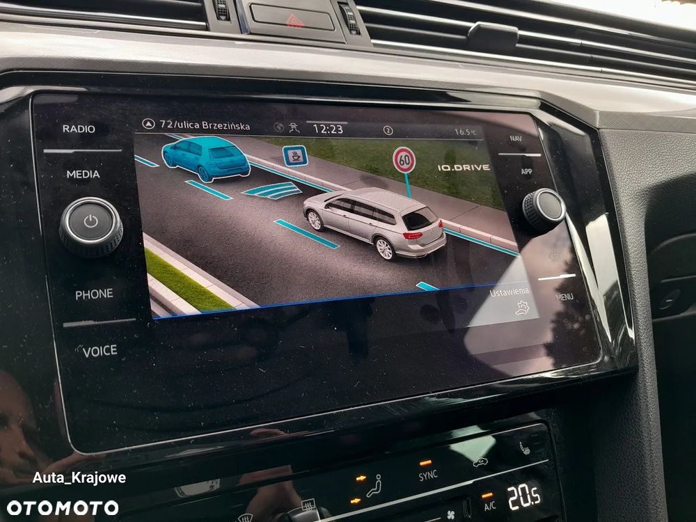 Volkswagen Passat 2.0 TSI Business DSG - 18