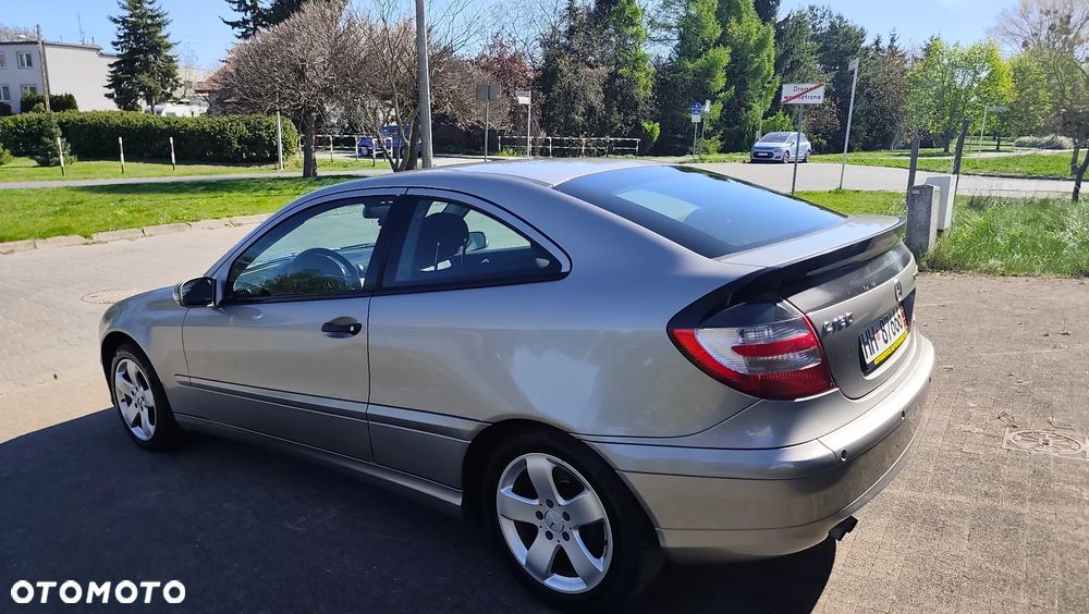 Mercedes-Benz Klasa C 200 Kompressor Automatik Sport Edition - 5