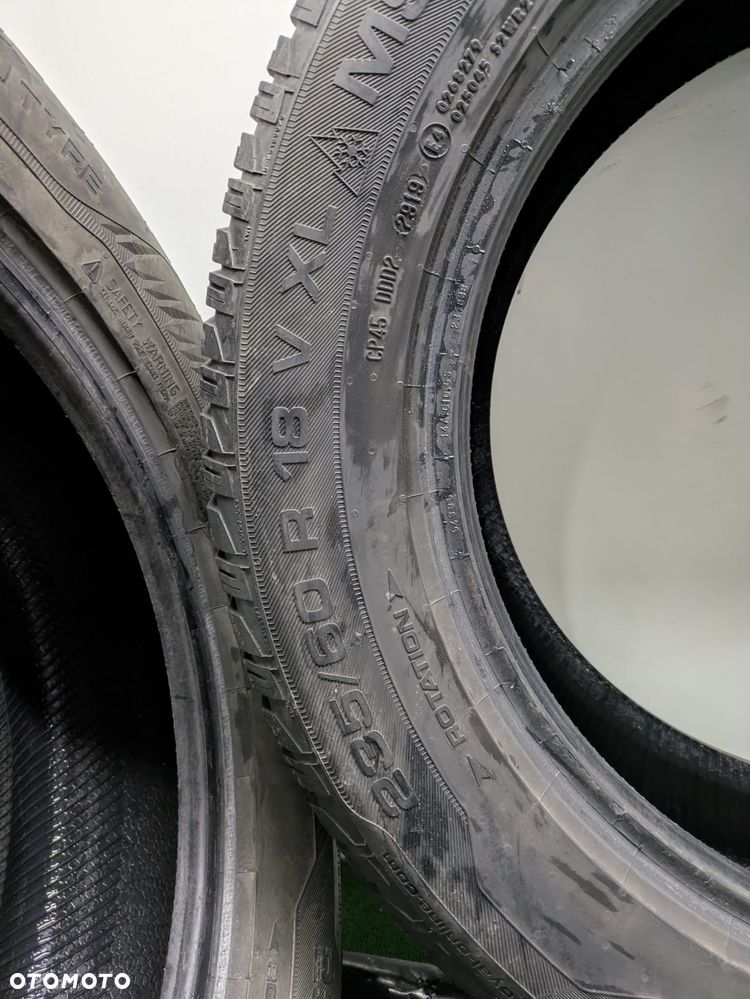 Opony zimowe 235/60/18 Uniroyal MS plus 77 - 7