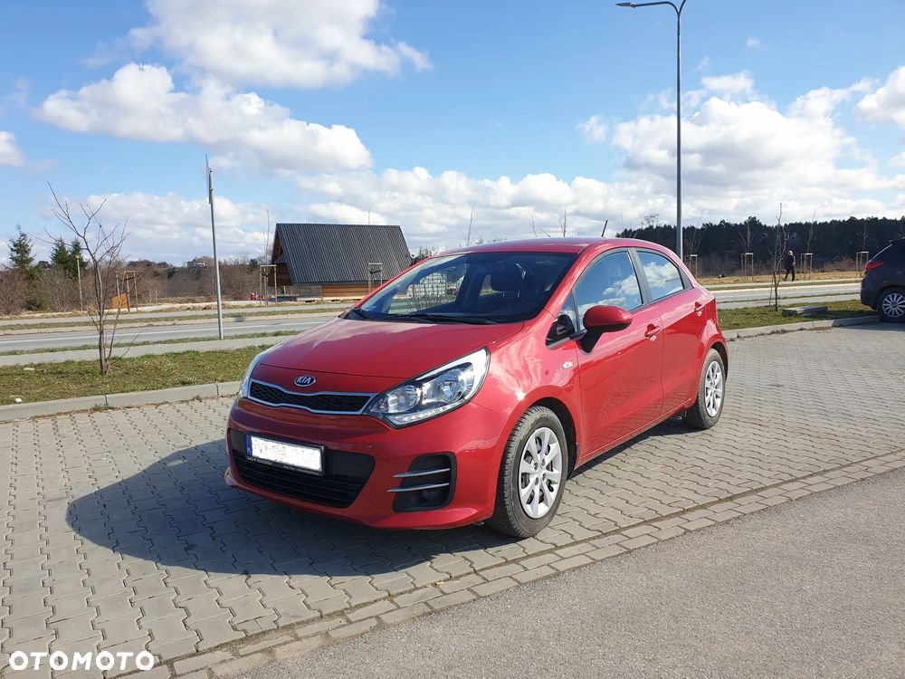 Kia Rio 1.2 L - 2
