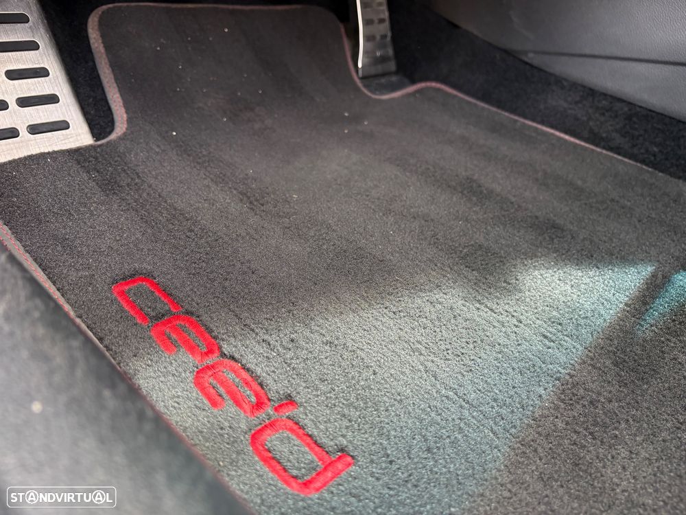 Kia Ceed 1.6 CRDi GT Line - 17