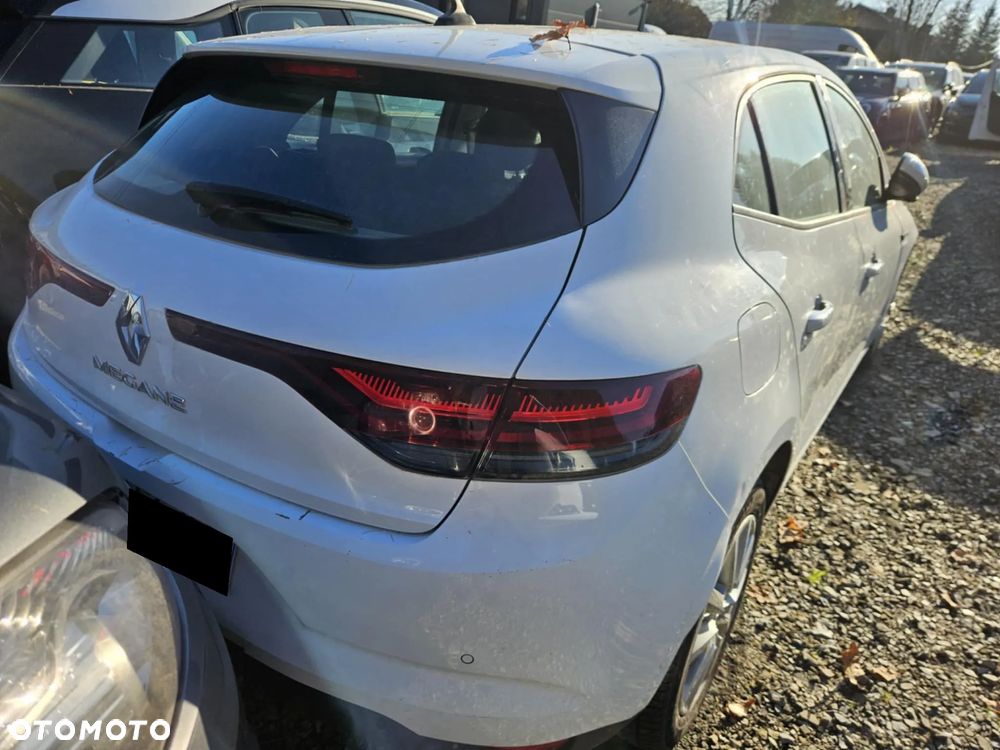 Renault Megane 1.5 Blue dCi Techno - 8