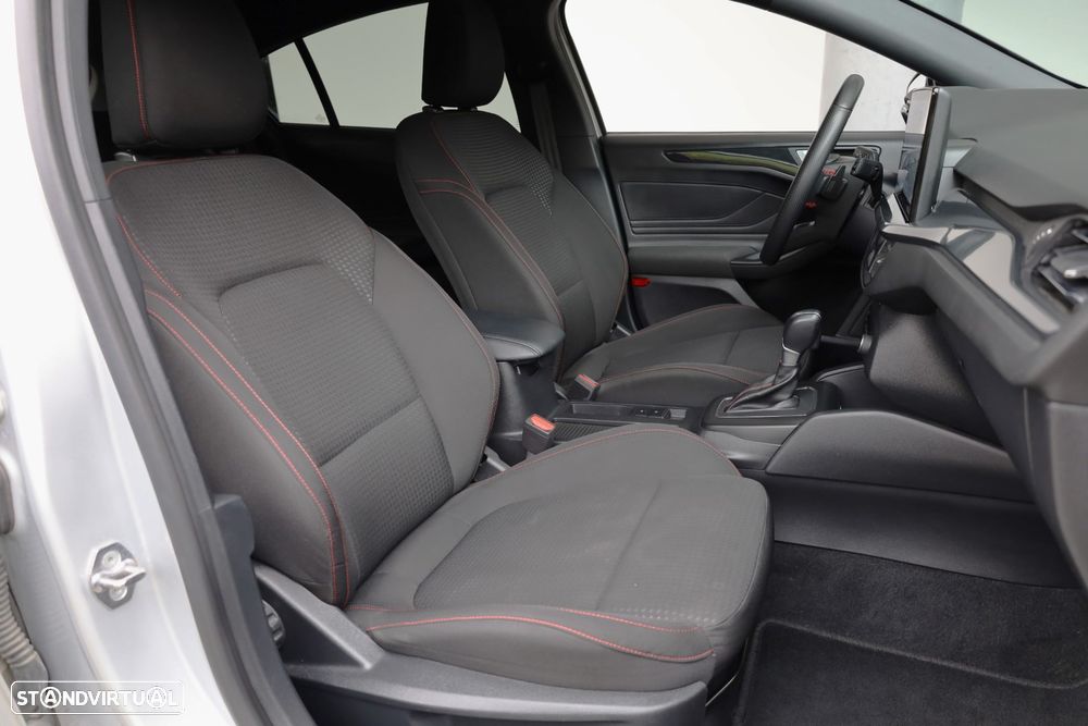 Ford Focus 1.0 EcoBoost MHEV ST-Line Aut. - 47