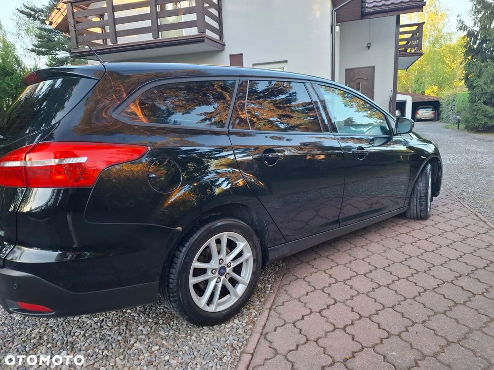 Ford Focus 1.5 EcoBoost Black Edition ASS - 4