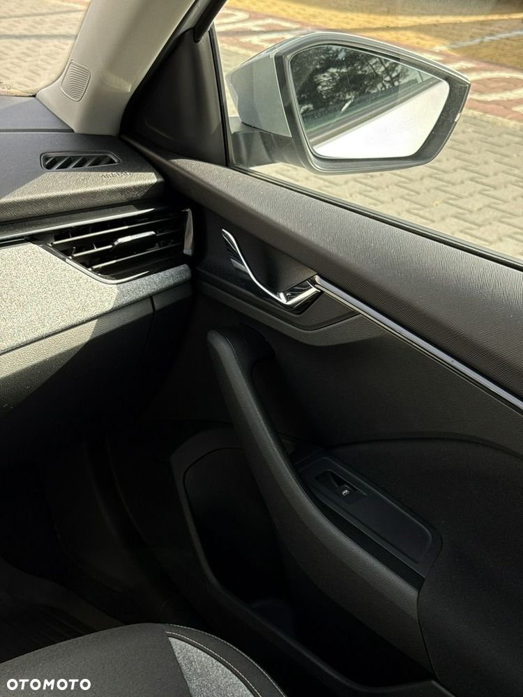 Skoda Scala 1.0 TSI Selection DSG - 37