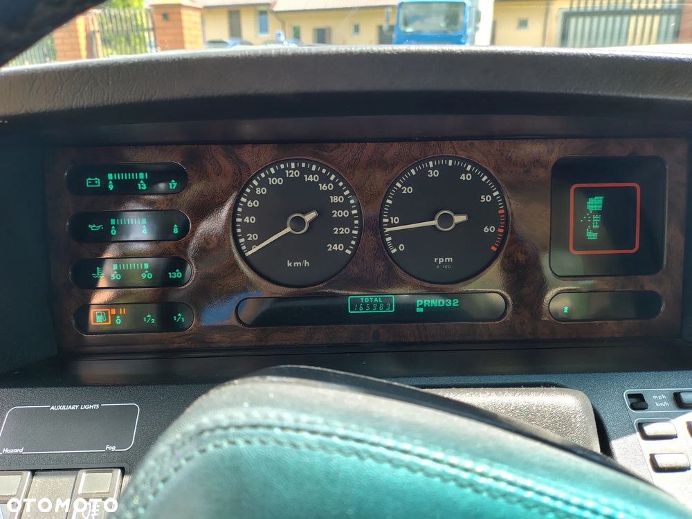 Jaguar XJ - 26
