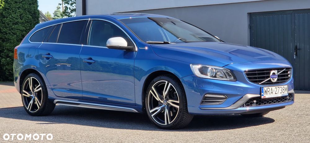 Volvo V60 D6 AWD Plug-in Hybrid Momentum - 2