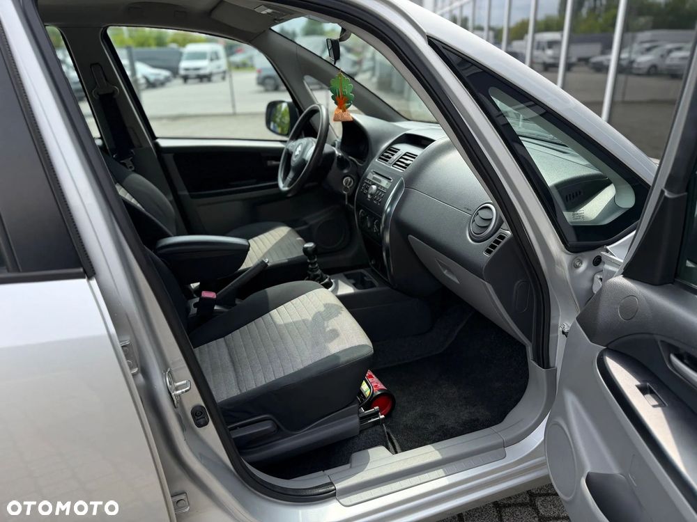 Suzuki SX4 1.6 DDiS Comfort - 30