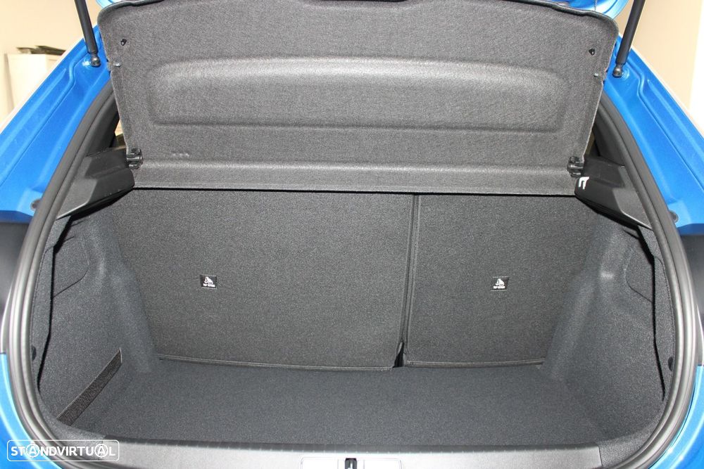 Peugeot e-208 50 kWh GT - 6