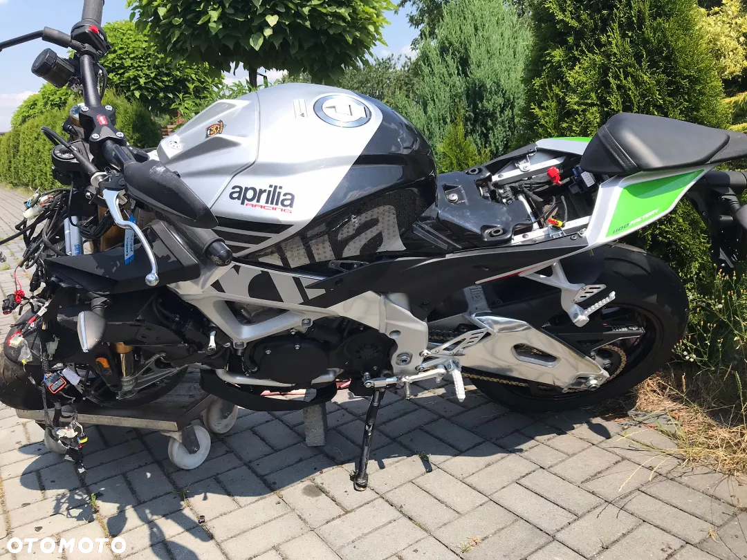 Aprilia Tuono 1100 Factory rama uszkodzona CH siedzenie tył - 3
