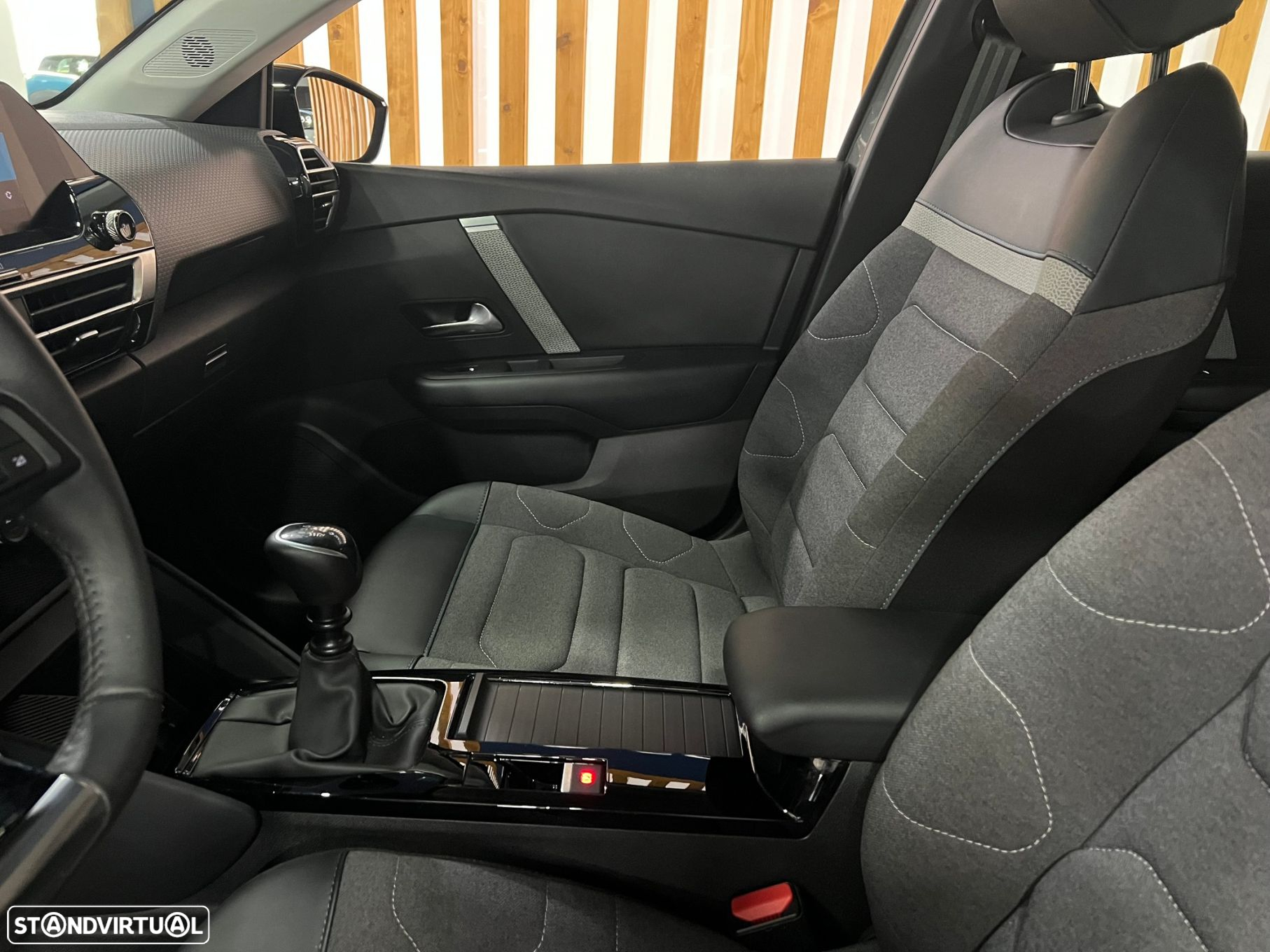 Citroën C4 1.2 PureTech Feel Pack - 12