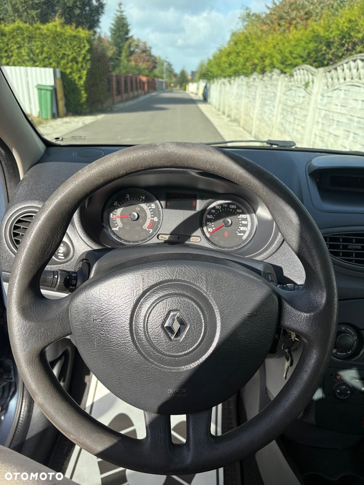 Renault Clio 1.2 16V Expression - 19