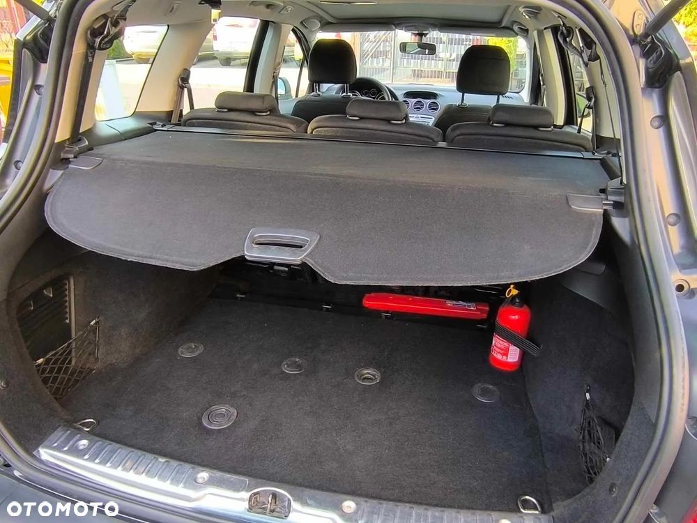 Peugeot 308 1.6 HDi Premium - 10