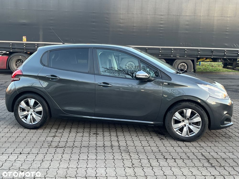 Peugeot 208 82 PureTech Style - 9
