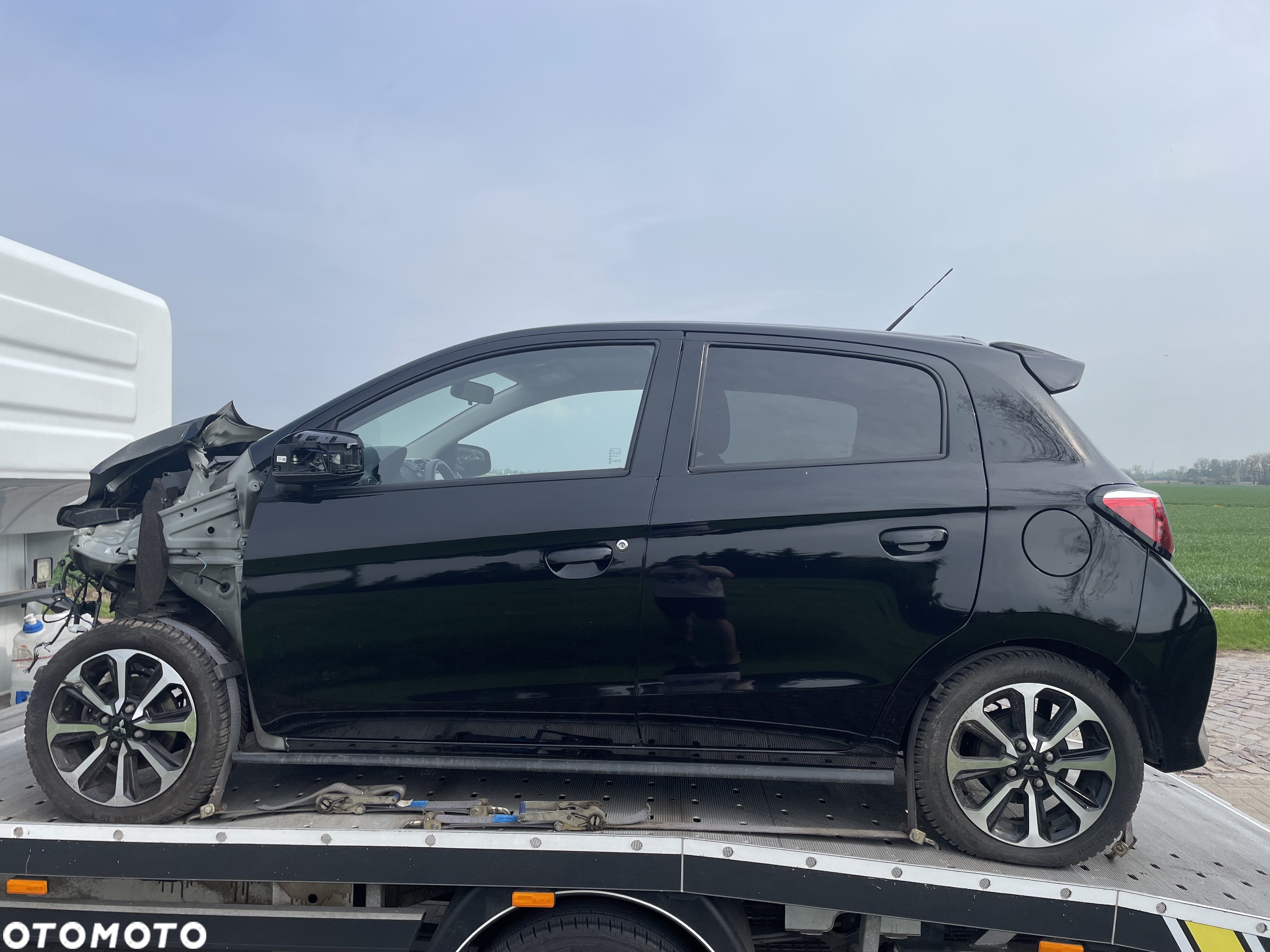 Mitsubishi Space Star 1.2 AS&G Intense - 3