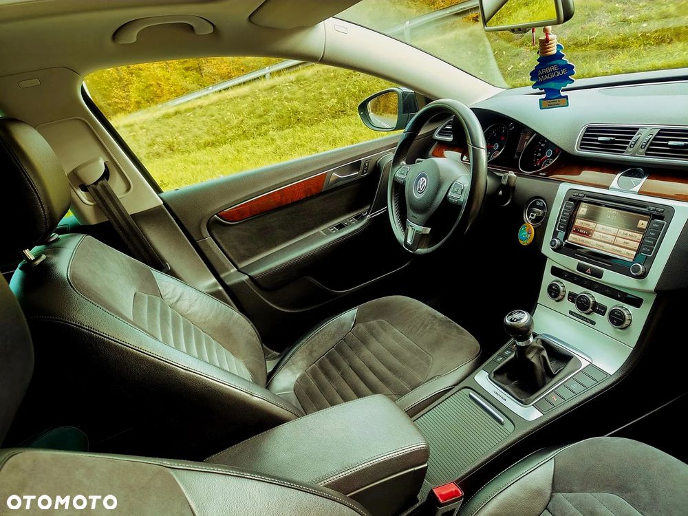 Volkswagen Passat Variant 2.0 TDI 4Motion Highline - 13