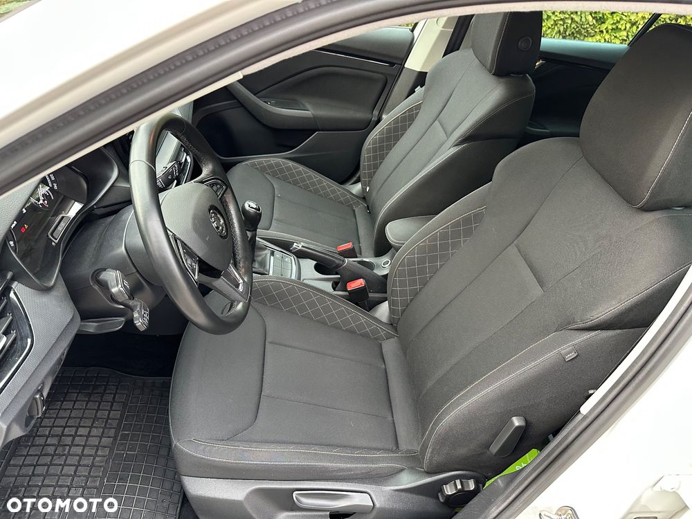 Skoda Kamiq 1.0 TSI Clever - 13