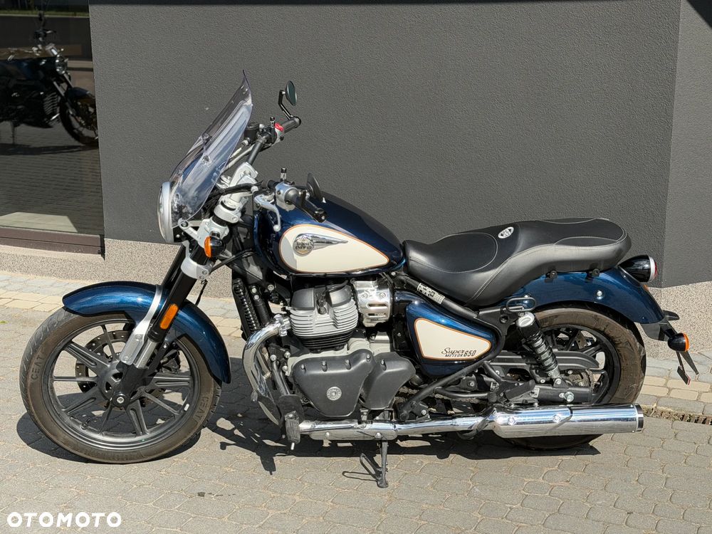 Royal Enfield Super Meteor - 10