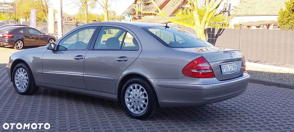 Mercedes-Benz Klasa E - 7
