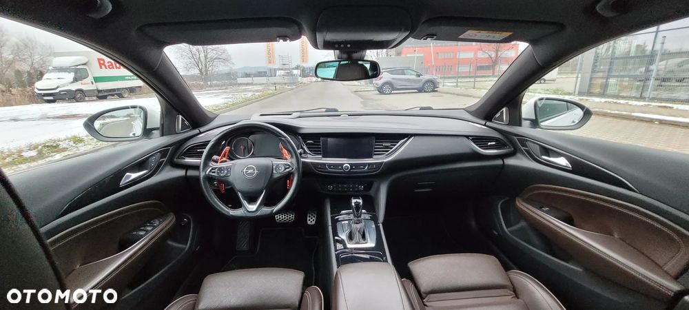 Opel Insignia 2.0 BiTrb D 4x4 Automatik - 10