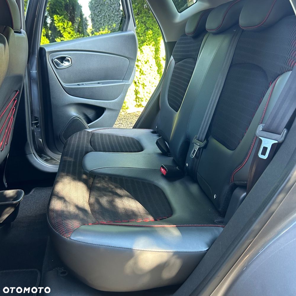 Renault Captur dCi 90 EDC Helly Hansen - 24