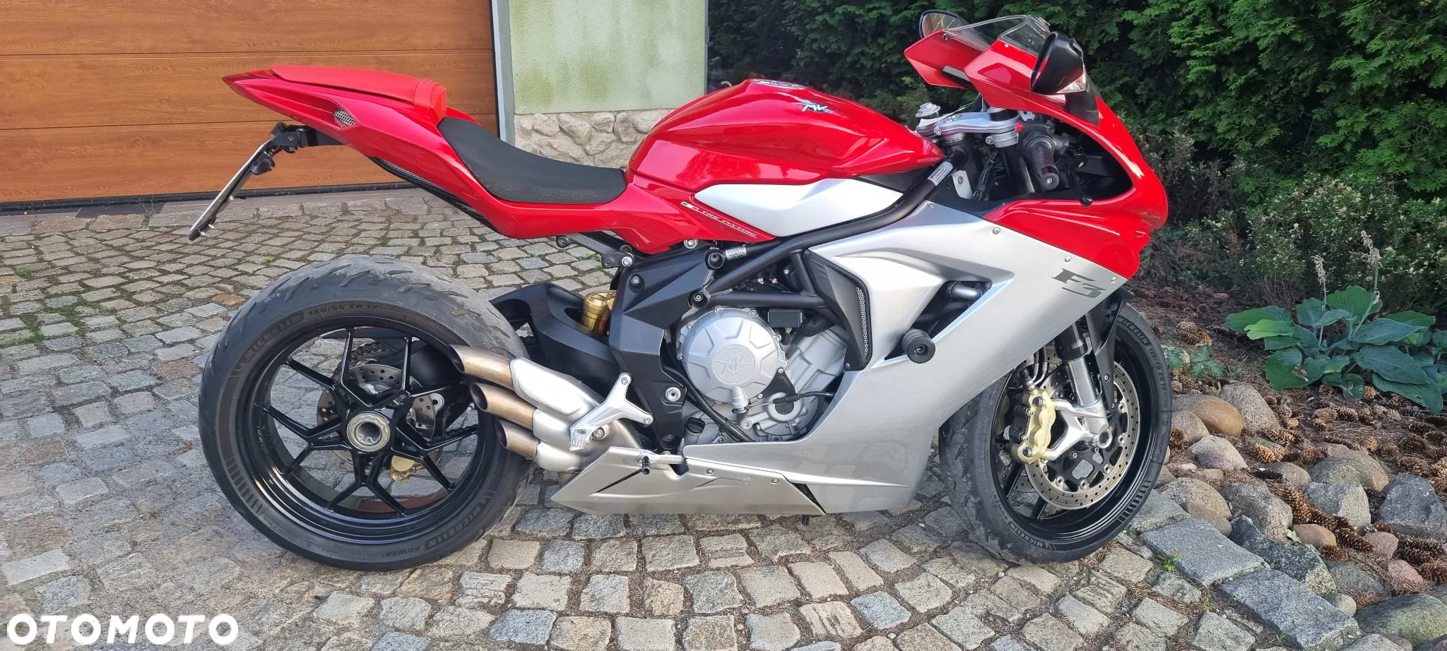 MV AGUSTA F3 - 4