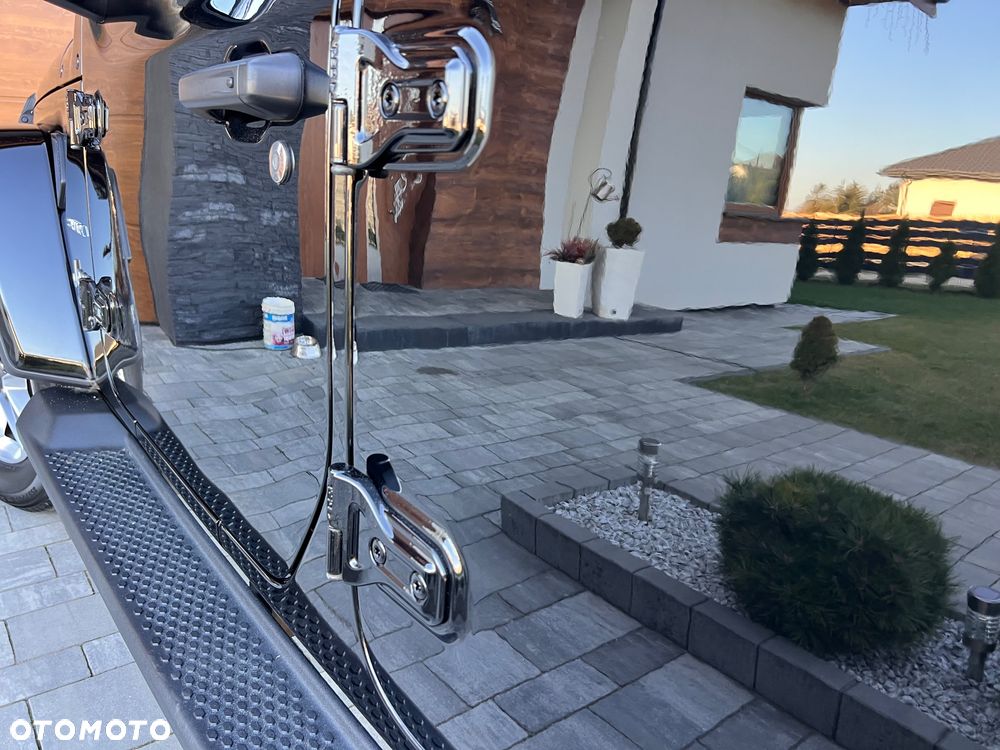 Jeep Wrangler Unlimited GME 2.0 Turbo Sahara - 28